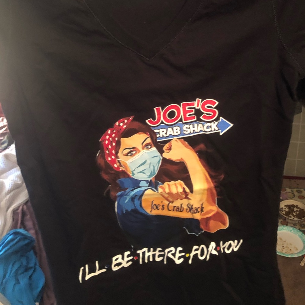 Woman’s Joe’s Crab Shack shirt